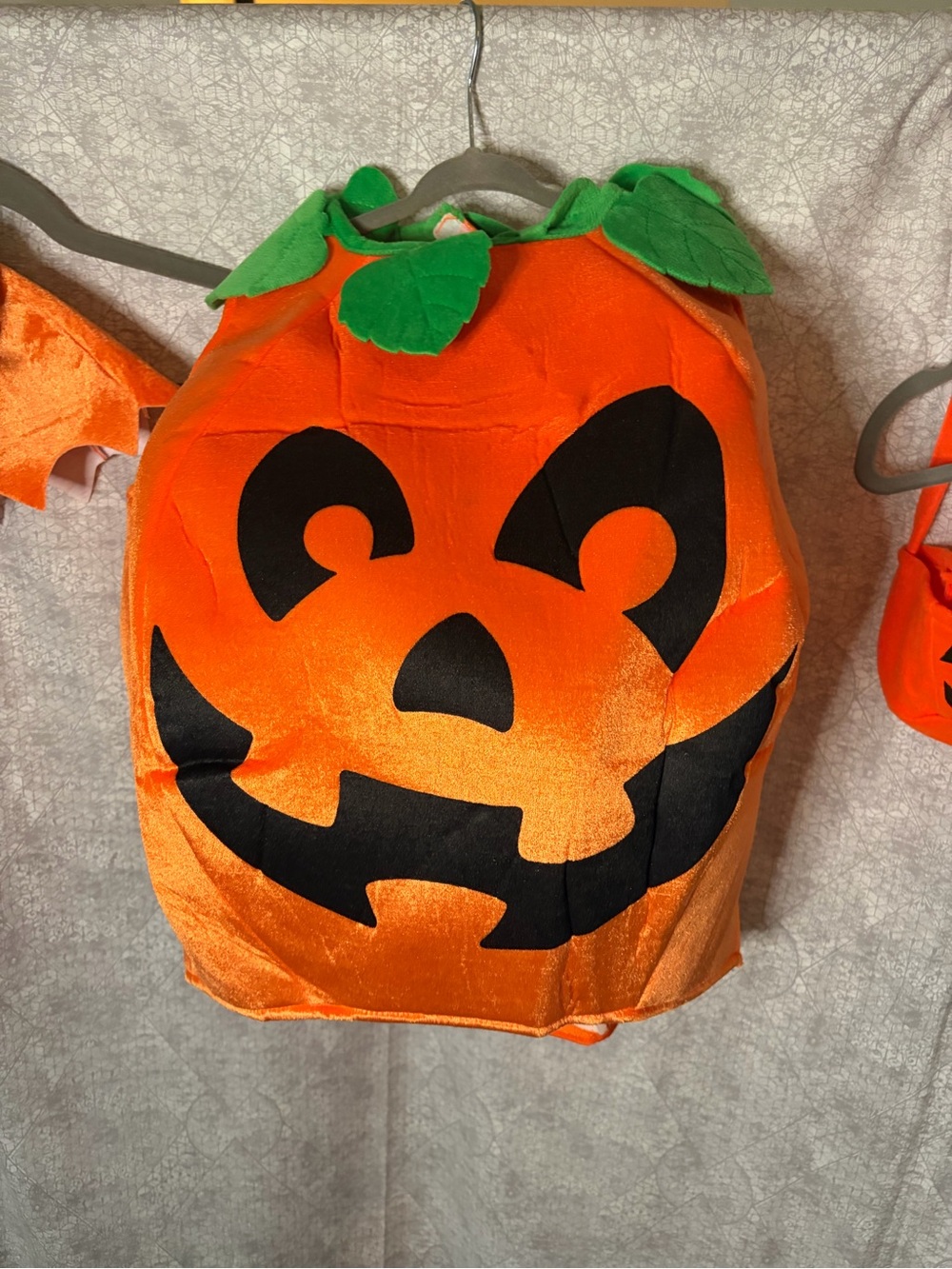 Pumpkin Costume 3T - Picture 6 of 7